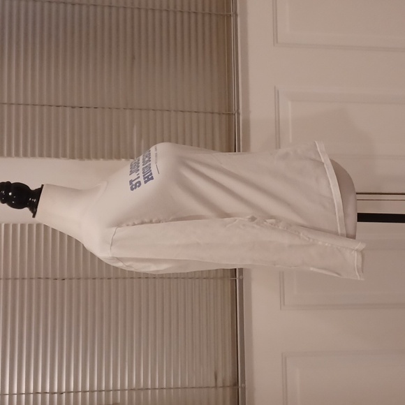 4/$40 White Long Sleeve Tee - Size Small - Picture 3 of 5